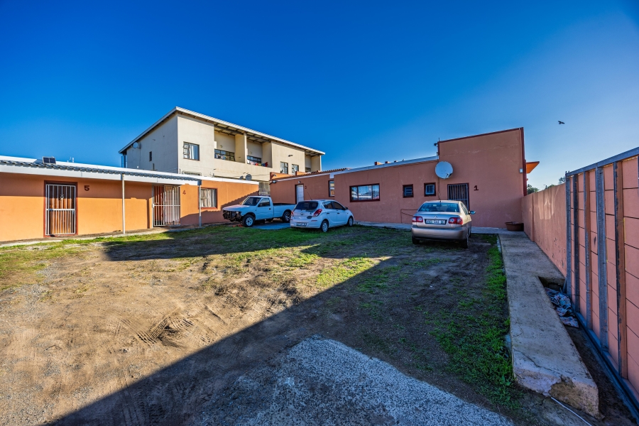 Commercial Property for Sale in Greenfields Eastern Cape